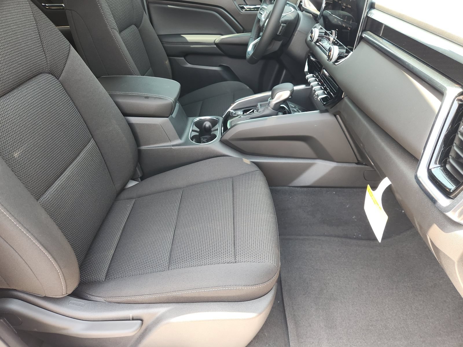 New 2026 GMC Canyon Elevation w/ Convenience Package RWD image 17