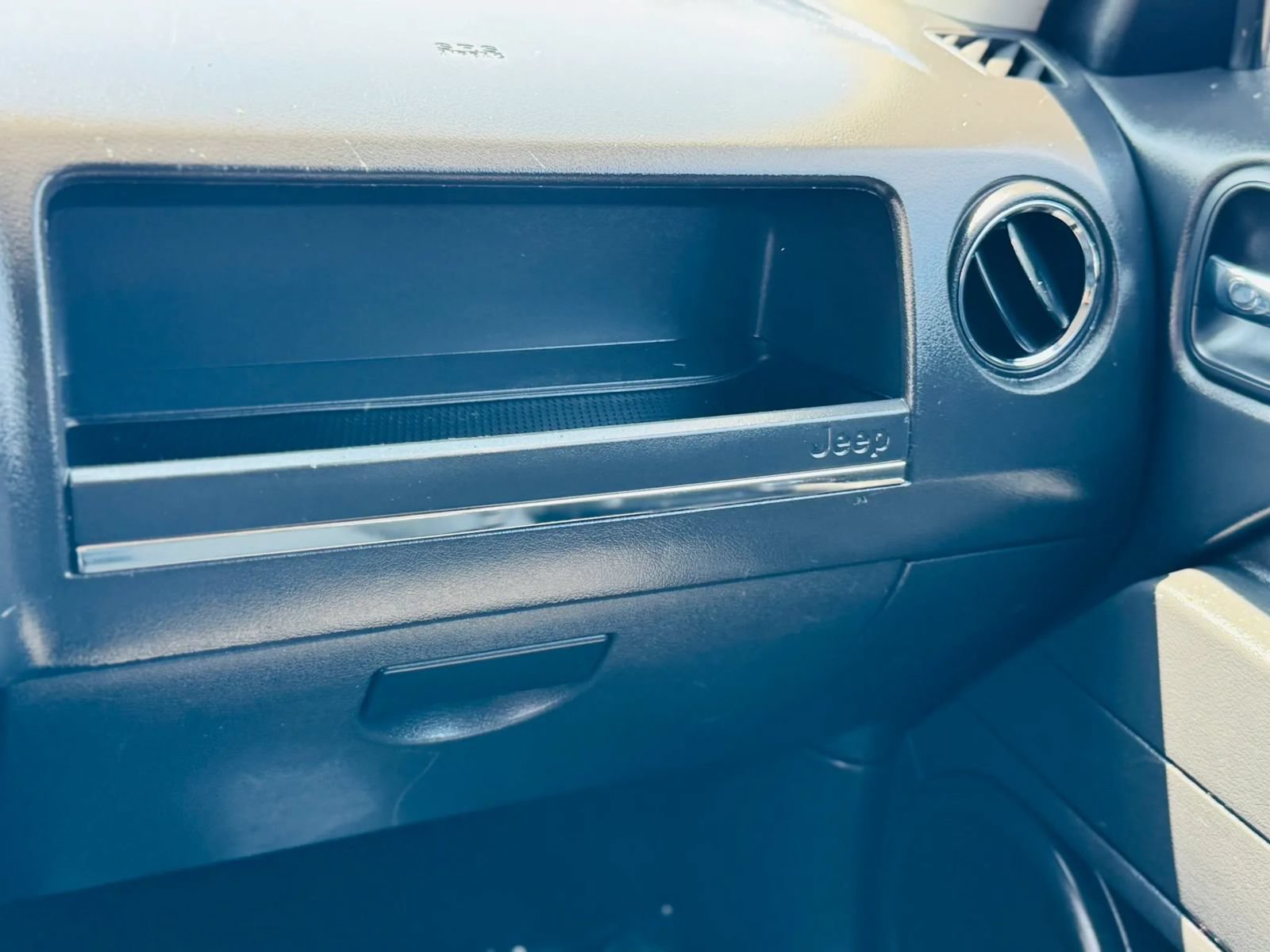Used 2015 Jeep Patriot Sport FWD image 10