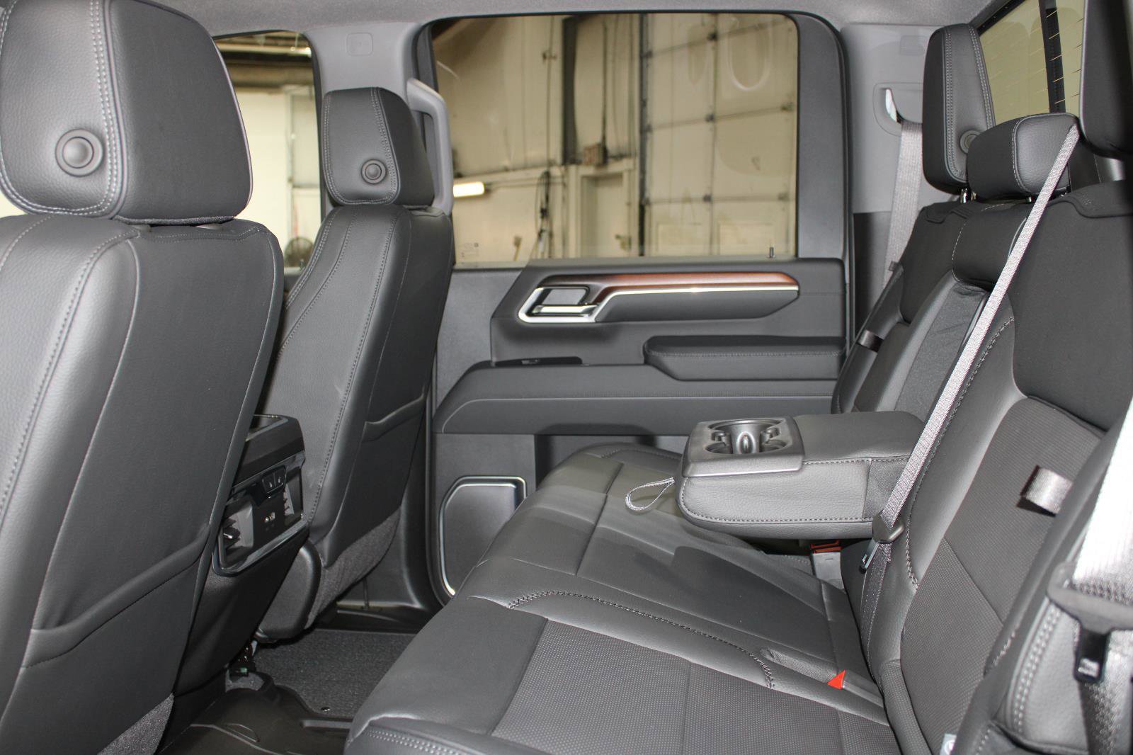 New 2026 GMC Sierra 2500 Denali w/ Denali Reserve Package image 30