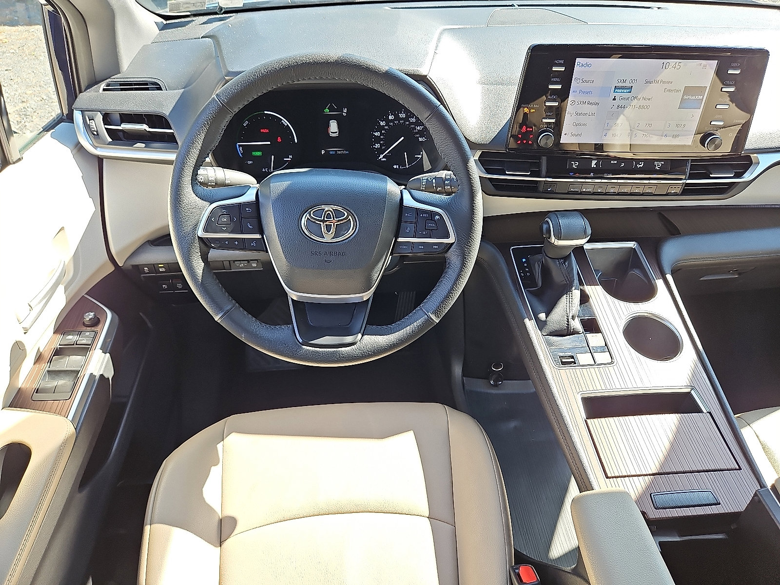 Used 2023 Toyota Sienna XLE image 10