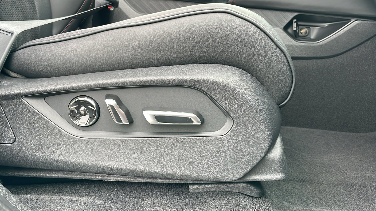 New 2026 Acura MDX A-Spec image 30
