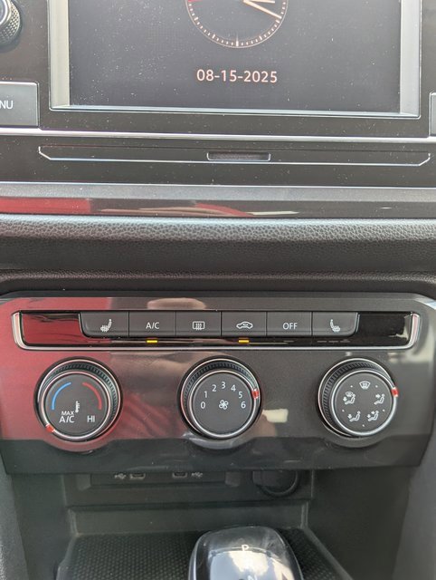 Used 2023 Volkswagen Tiguan S image 14