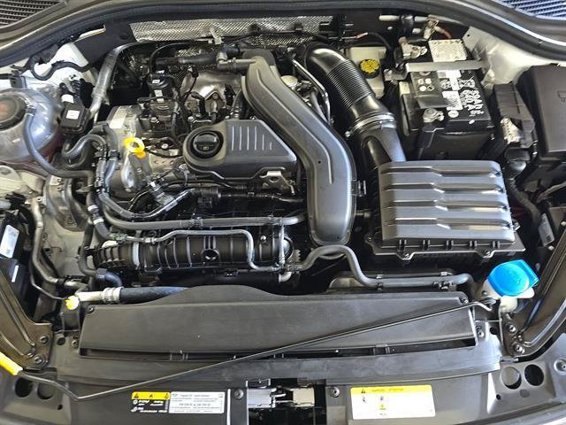Used 2024 Volkswagen Jetta SE w/ Panoramic Sunroof Package FWD image 41