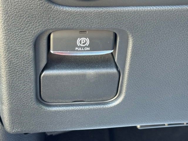New 2026 Jeep Grand Wagoneer L Limited AWD/4WD image 15