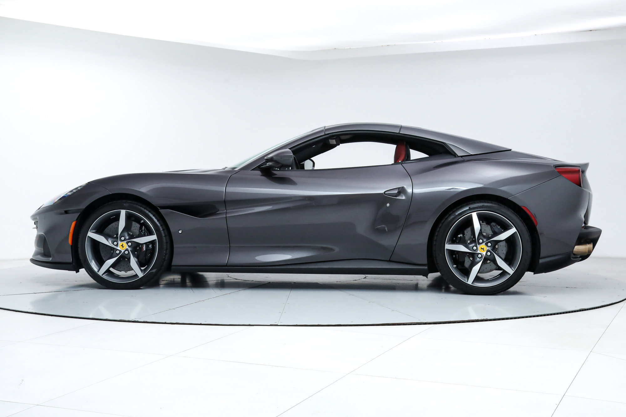 Certified 2023 Ferrari Portofino M image 7