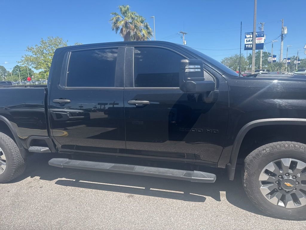 Used 2022 Chevrolet Silverado 2500 Custom w/ Custom Value Package image 2