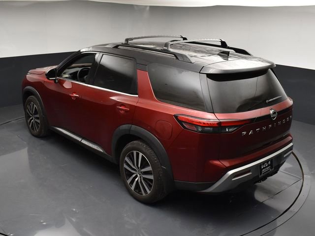 Used 2024 Nissan Pathfinder Platinum image 45