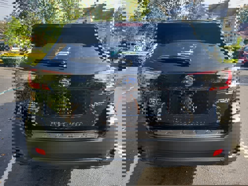 Certified 2025 Subaru Outback Premium image 4