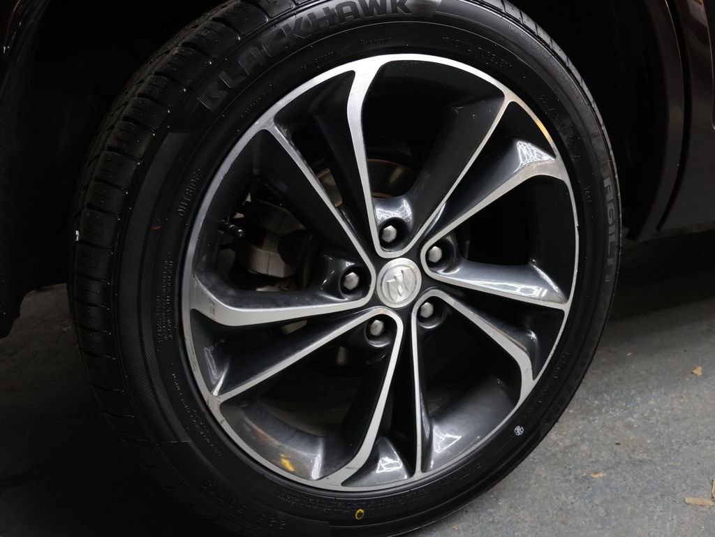 Used 2021 Buick Encore GX Select image 30