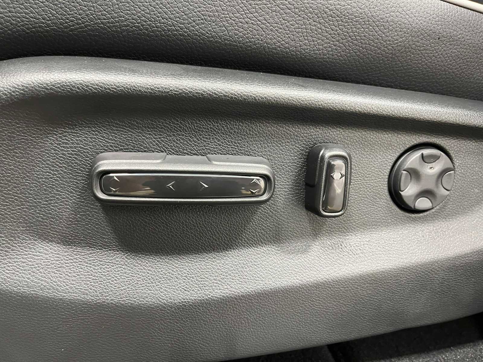 New 2026 Honda Odyssey Touring image 14