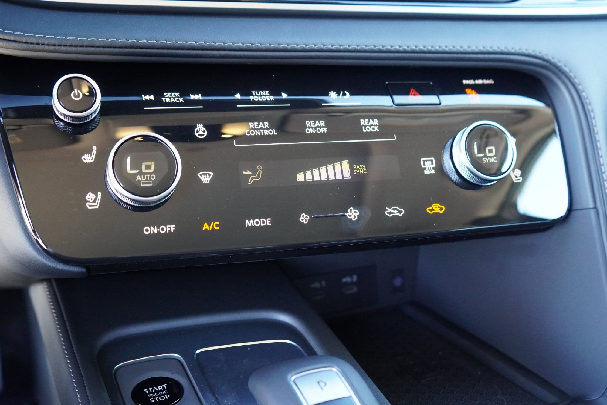 New 2026 INFINITI QX60 Luxe w/ Cargo Package image 13