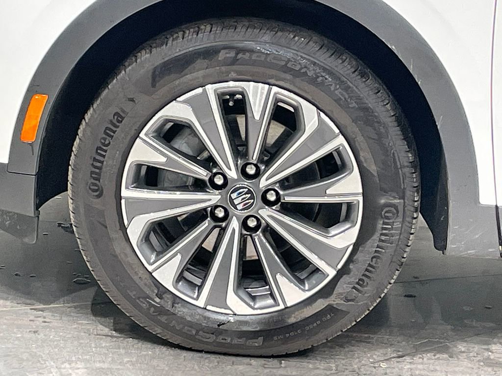 Used 2025 Buick Envision Preferred image 36