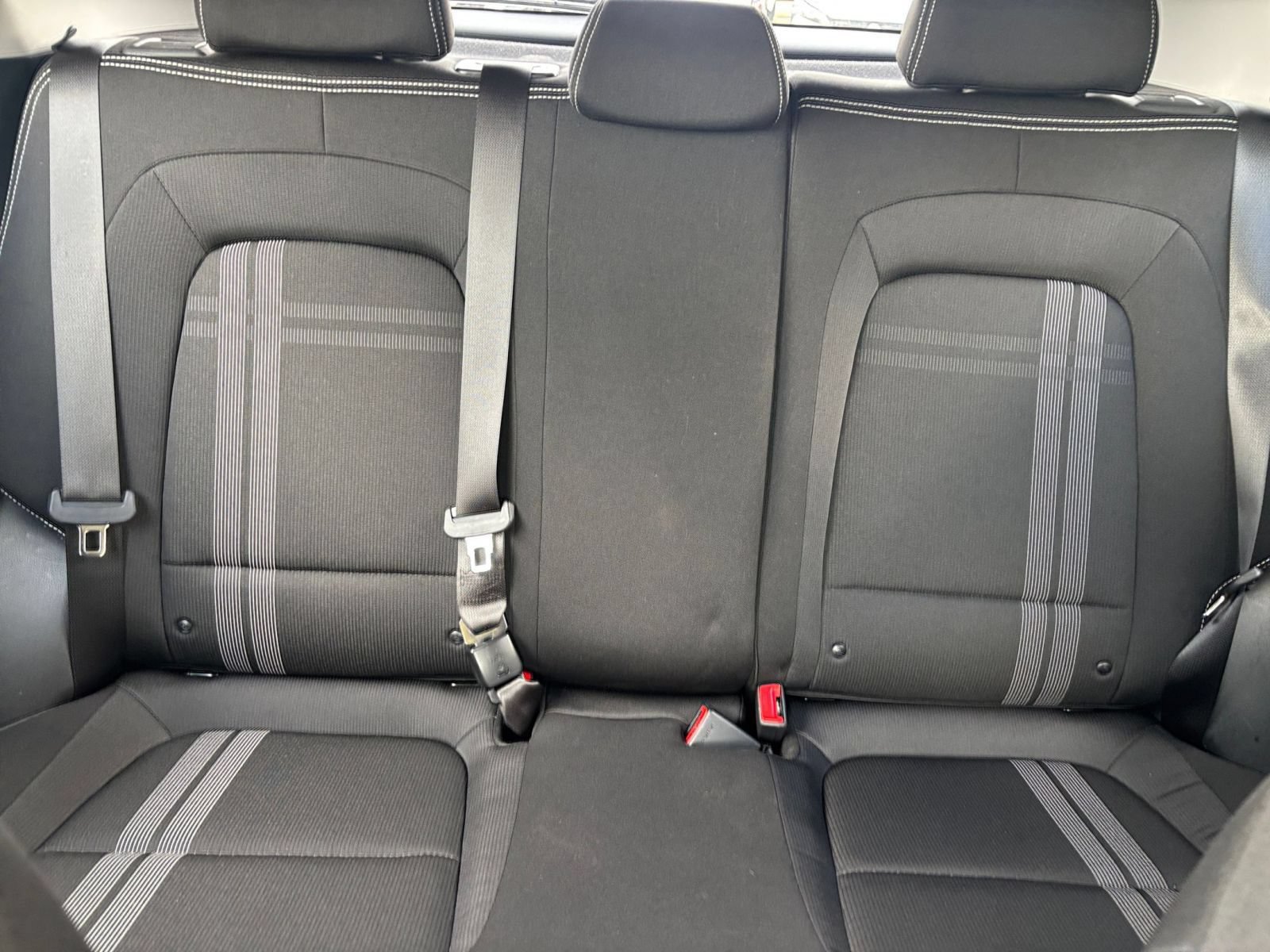 Used 2026 Hyundai Venue SEL FWD image 37