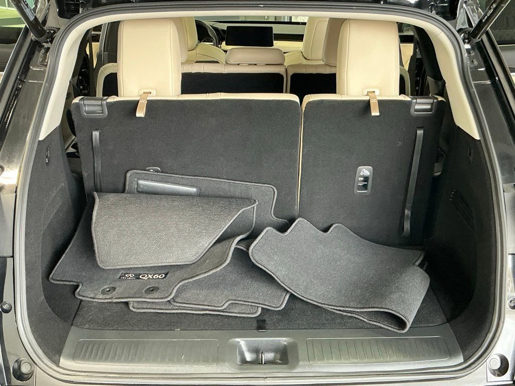 Used 2025 INFINITI QX60 Pure image 18