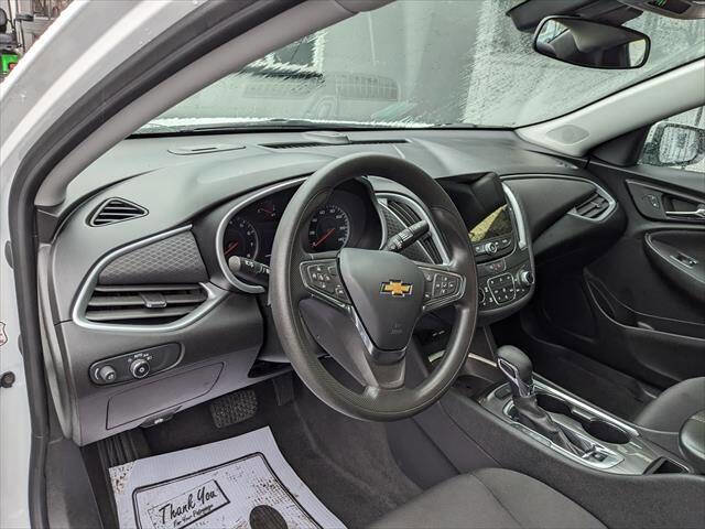 Used 2023 Chevrolet Malibu LT image 9