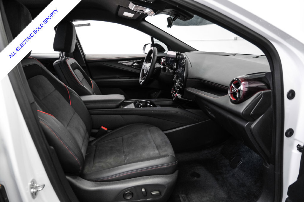 Used 2024 Chevrolet Blazer EV RS AWD/4WD image 33