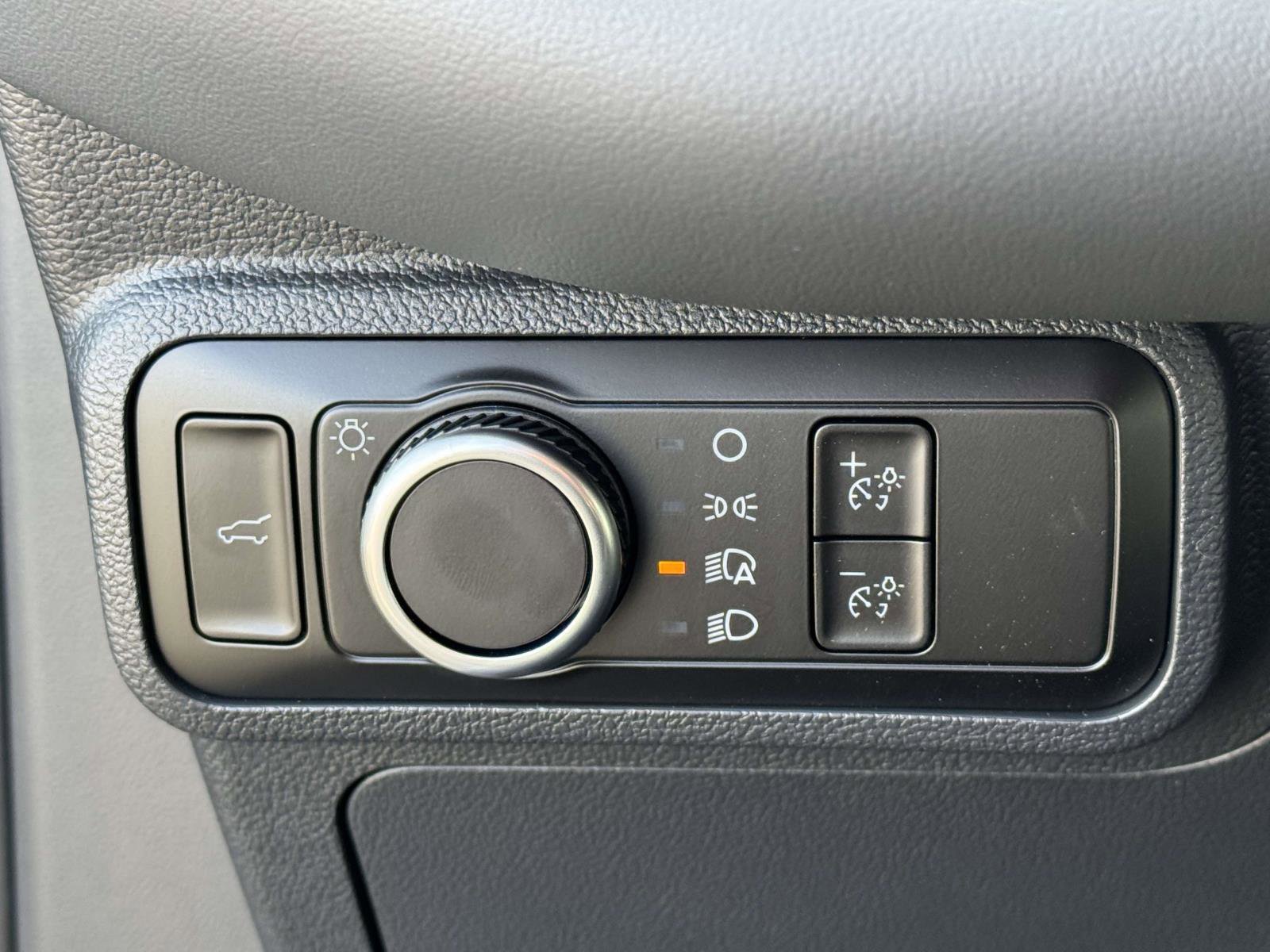 New 2026 Ford Explorer Active image 18