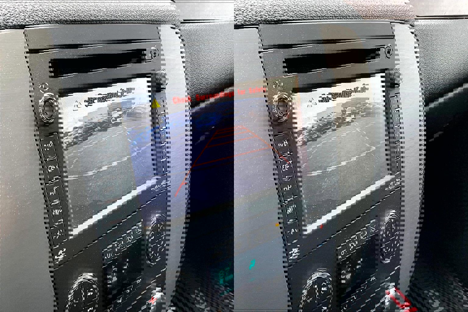 Used 2014 GMC Sierra 2500 SLT w/ SLT Convenience Package image 27