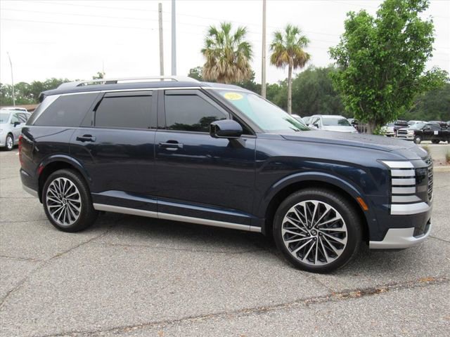 Used 2026 Hyundai Palisade Calligraphy FWD image 2