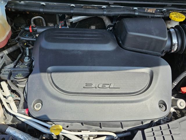 Used 2020 Chrysler Pacifica Touring-L image 25