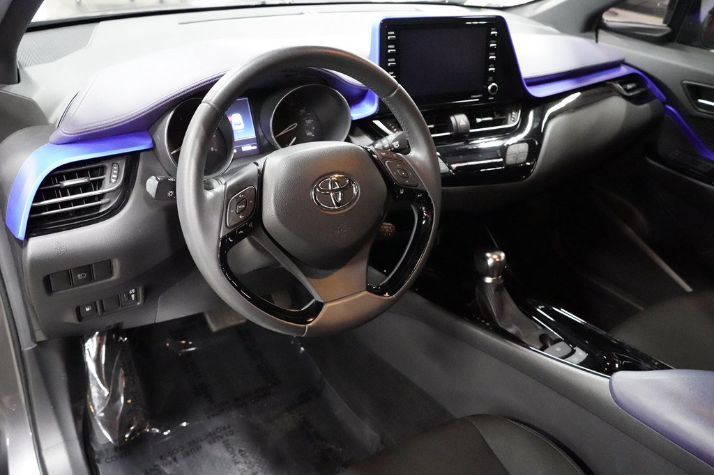 Used 2021 Toyota C-HR XLE FWD image 12