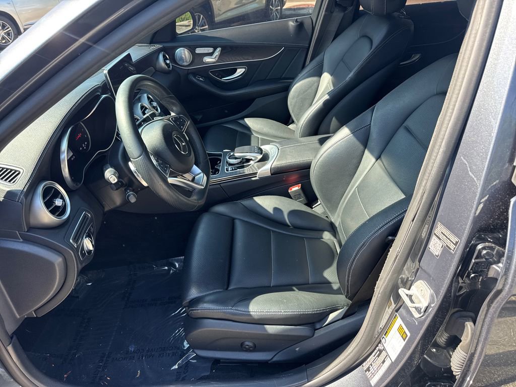 Used 2015 Mercedes-Benz C 300 4MATIC Sedan image 9