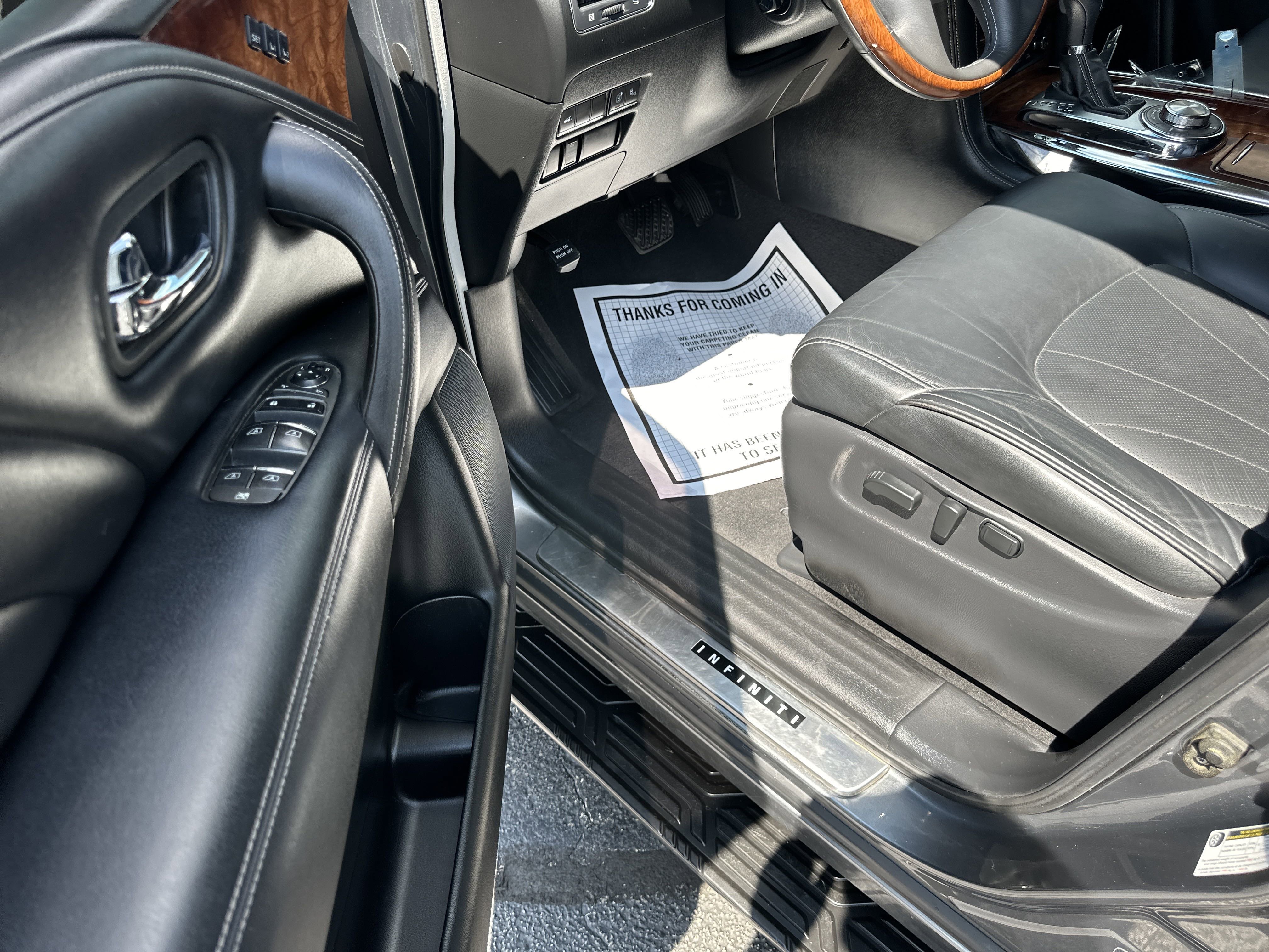 Used 2017 INFINITI QX80 4WD w/ Deluxe Technology Package image 11