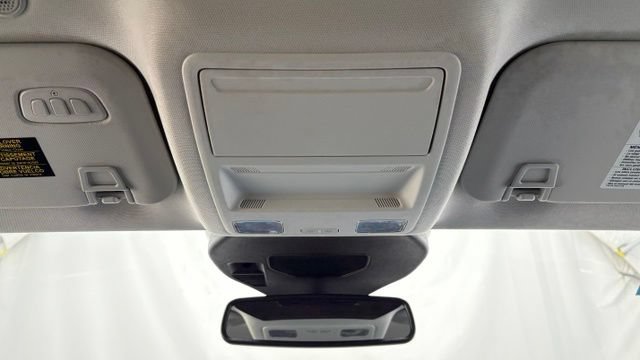 Used 2025 Ford Escape Platinum AWD/4WD image 41