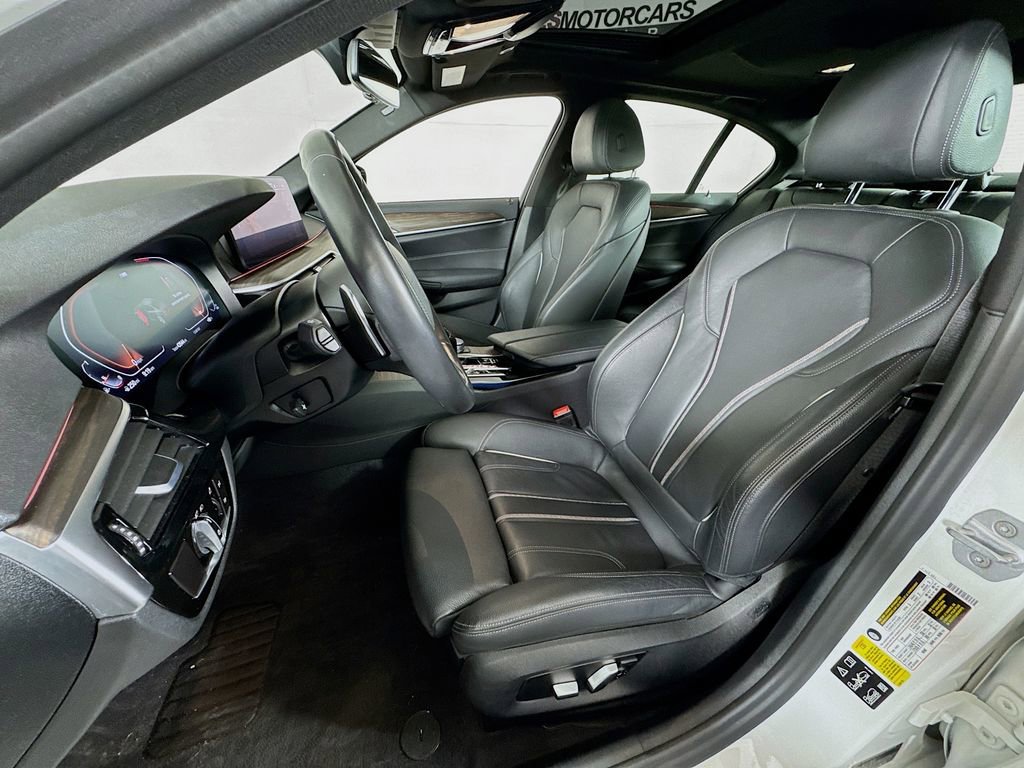 Used 2021 BMW 530i xDrive w/ M Sport Package AWD/4WD image 22