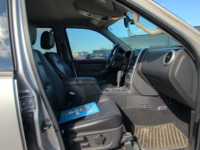 Used 2008 Mercury Mountaineer AWD image 26