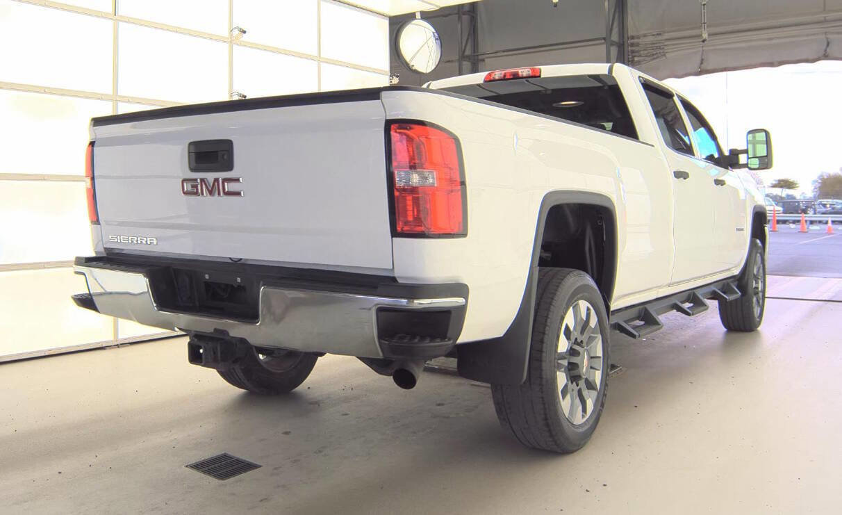 Used 2015 GMC Sierra 2500 4x4 Crew Cab image 24