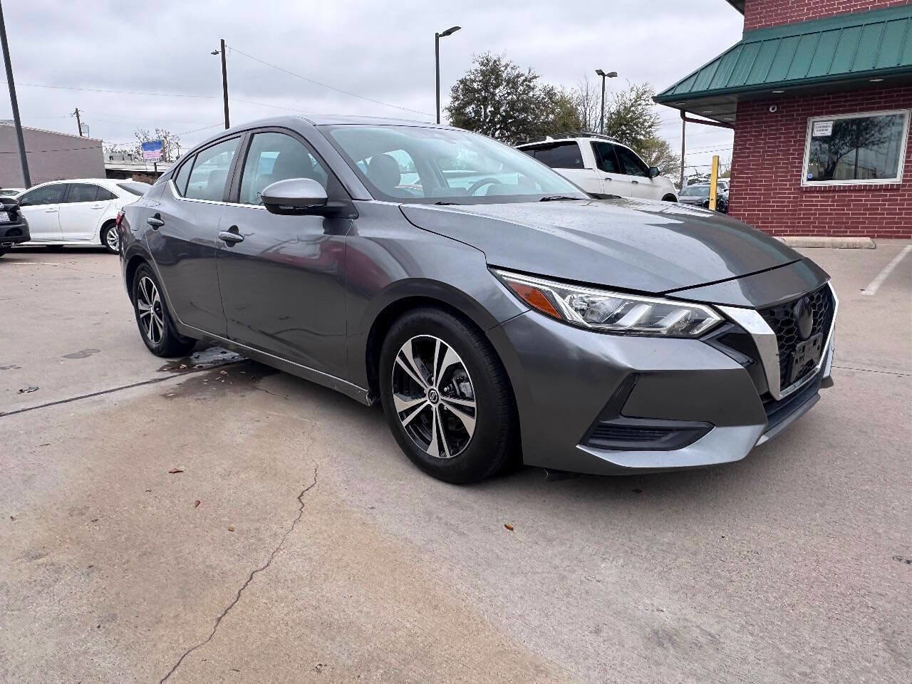 Used 2021 Nissan Sentra SV FWD image 3
