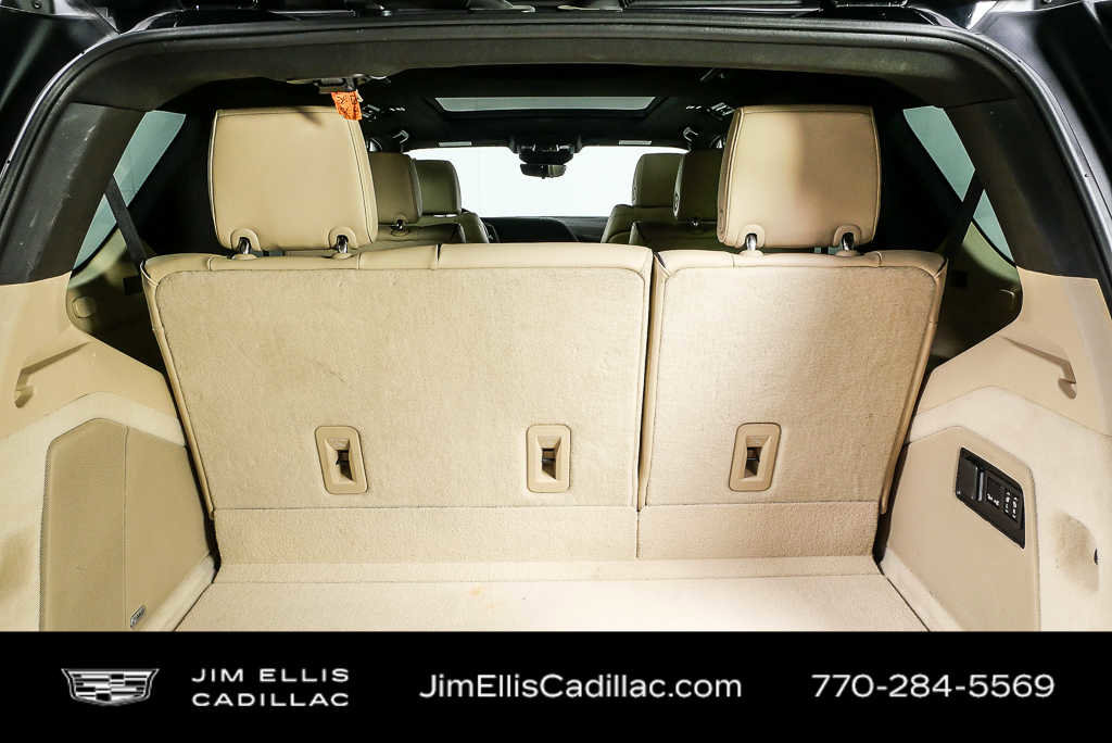 Used 2024 Cadillac Escalade Premium Luxury image 33