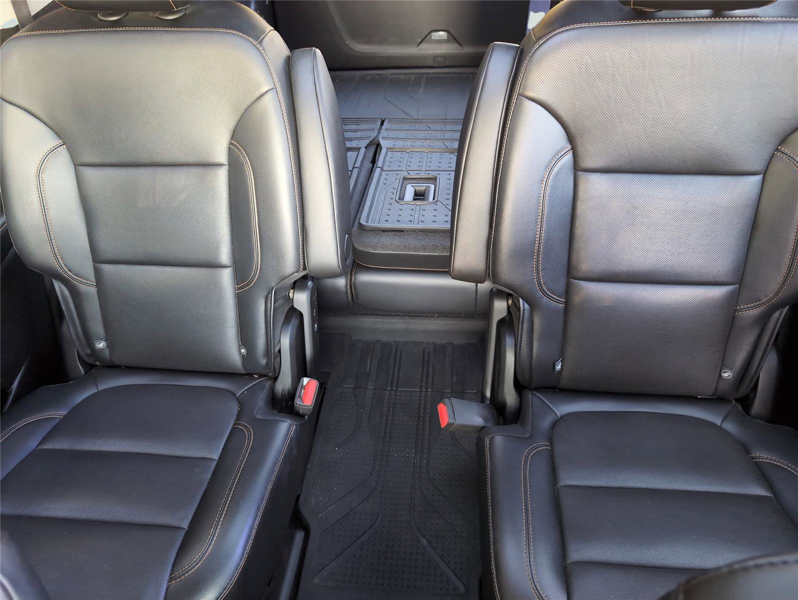 Used 2018 Chevrolet Traverse Premier w/ Redline Edition image 23