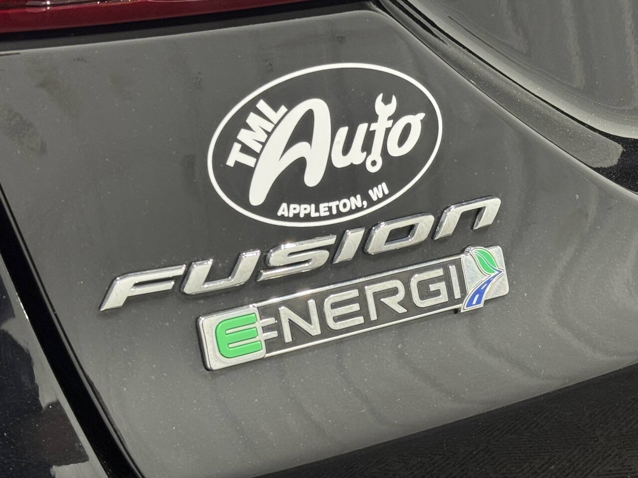Used 2017 Ford Fusion Energi Titanium FWD image 6