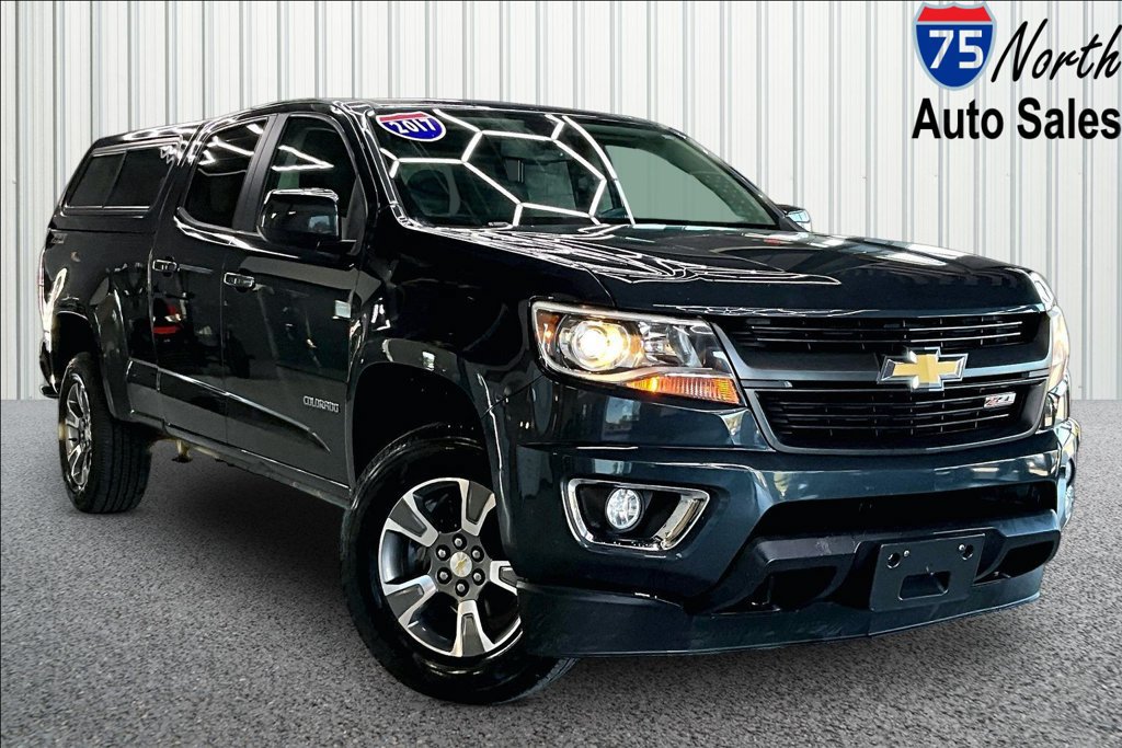 Used 2017 Chevrolet Colorado Z71 AWD/4WD image 1
