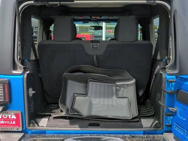 Used 2016 Jeep Wrangler Sport AWD/4WD image 15
