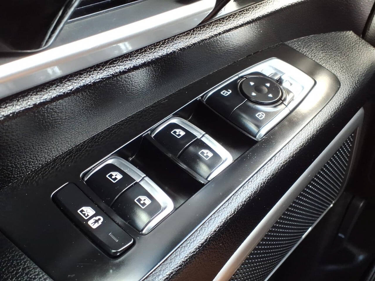 Used 2020 Kia Telluride S AWD/4WD image 35