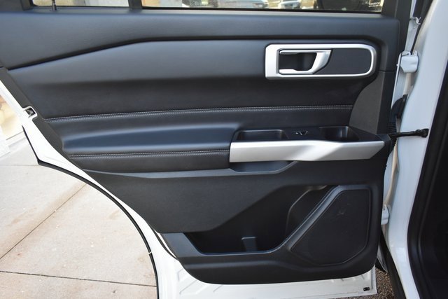 Used 2022 Ford Explorer XLT w/ Equipment Group 202A image 34