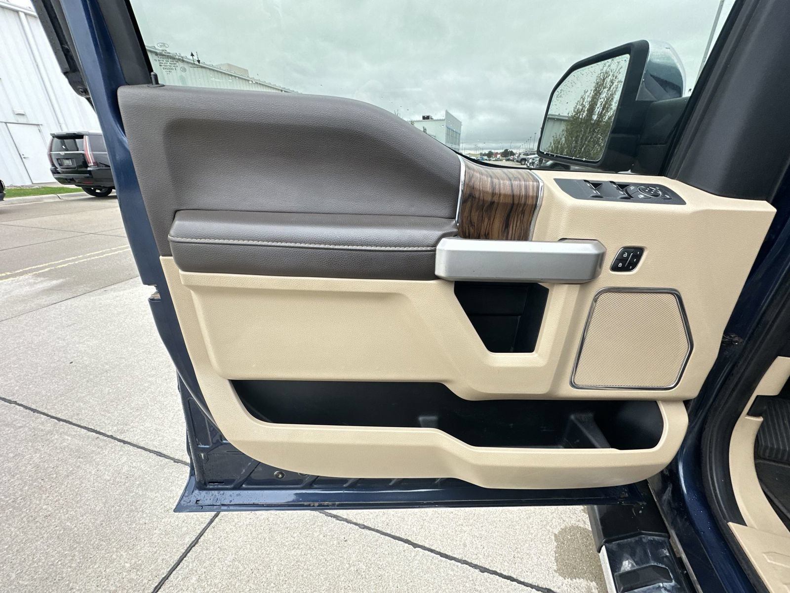 Used 2020 Ford F150 Lariat AWD/4WD image 22