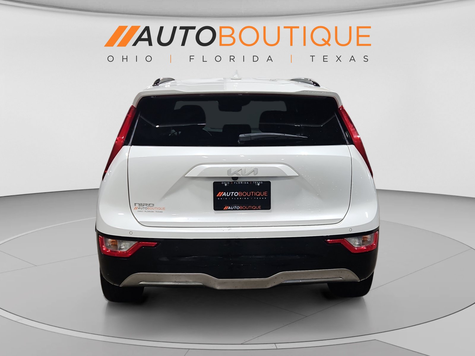 Used 2023 Kia Niro Wind w/ Wind Preserve Package FWD image 4