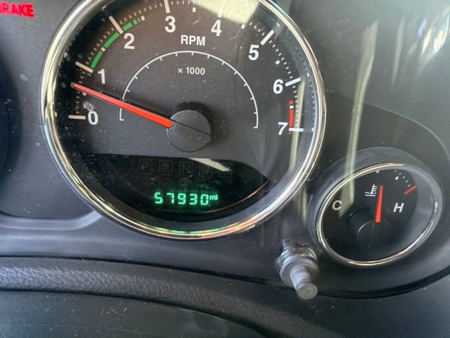 Used 2018 Jeep Wrangler Sport w/ Connectivity Group AWD/4WD image 14