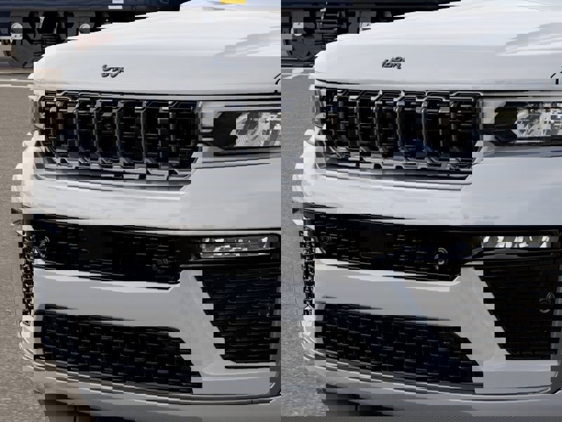 New 2026 Jeep Grand Cherokee L Summit AWD/4WD image 7