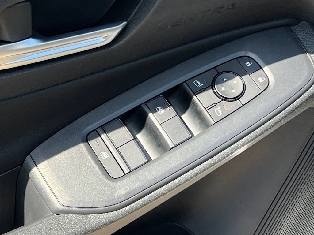 New 2026 Nissan Sentra SV w/ SV Convenience Package FWD image 8