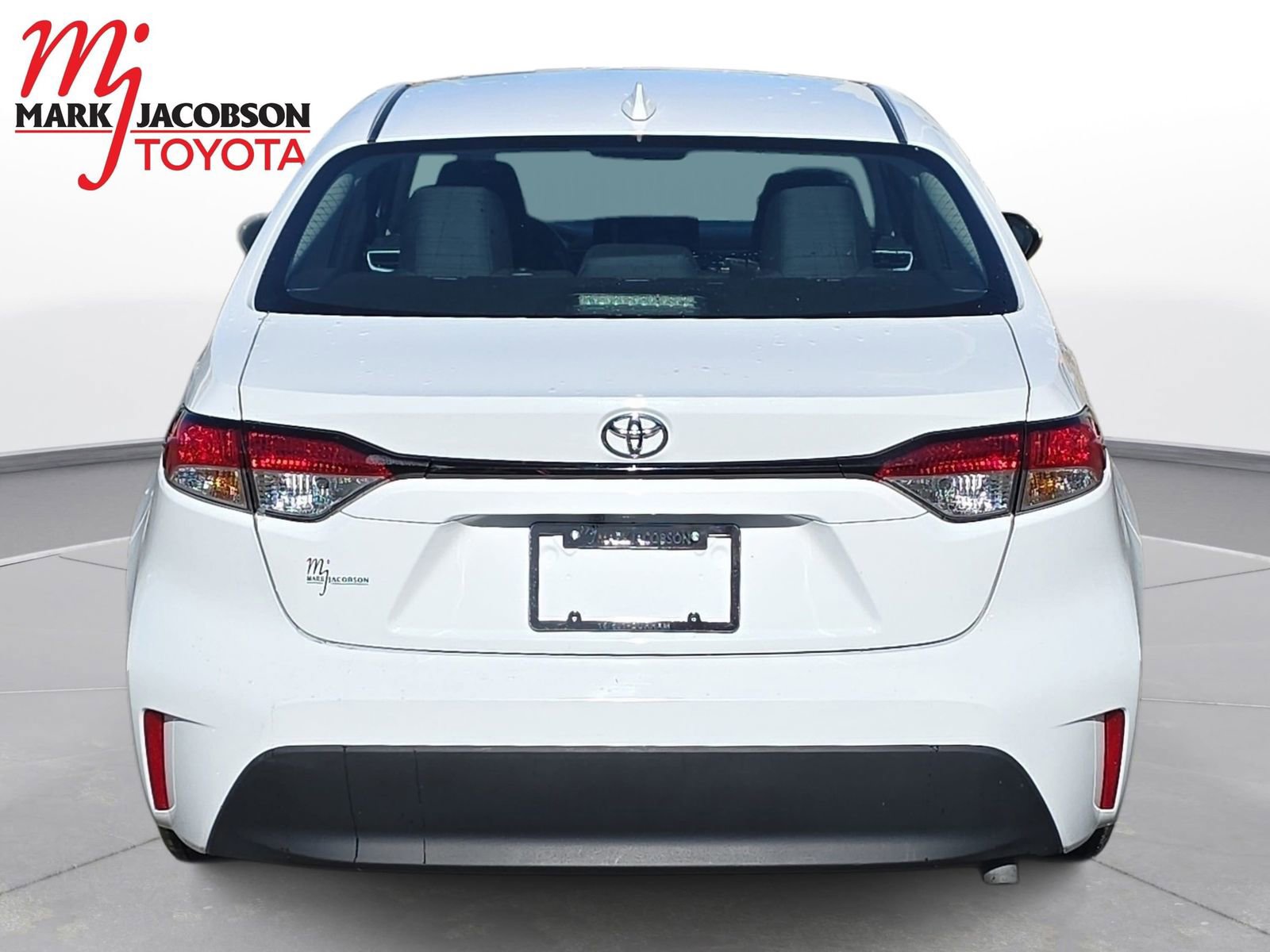 Used 2023 Toyota Corolla LE image 10