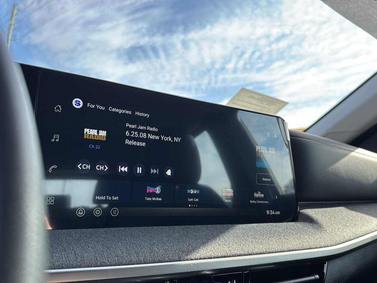 New 2026 Nissan Kicks S FWD image 21