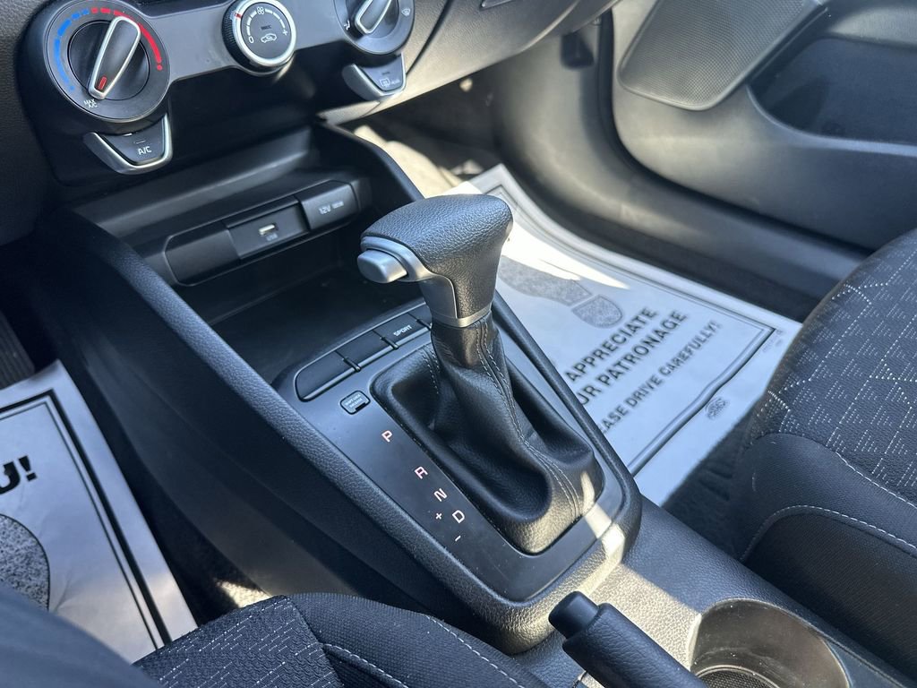 Used 2023 Kia Rio LX FWD image 19