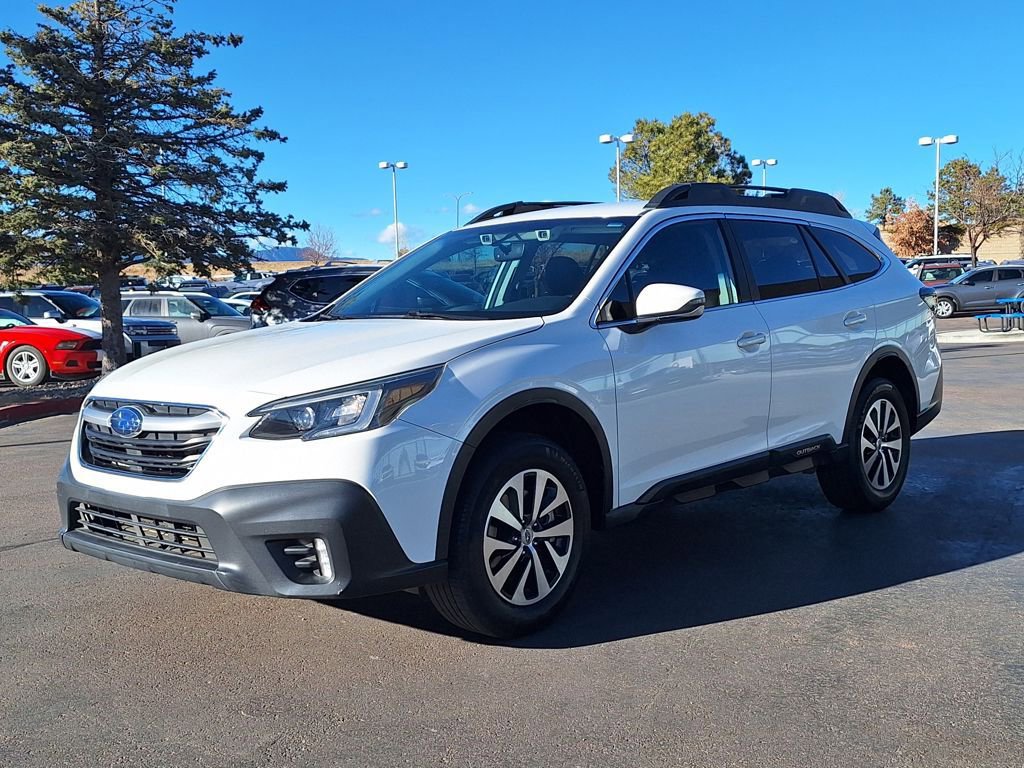 Used 2022 Subaru Outback Premium image 7