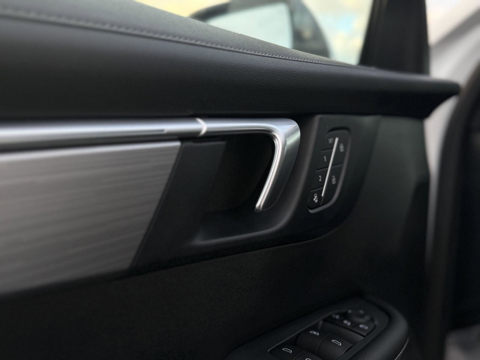 Certified 2025 Buick Enclave Preferred w/ Power Package image 15