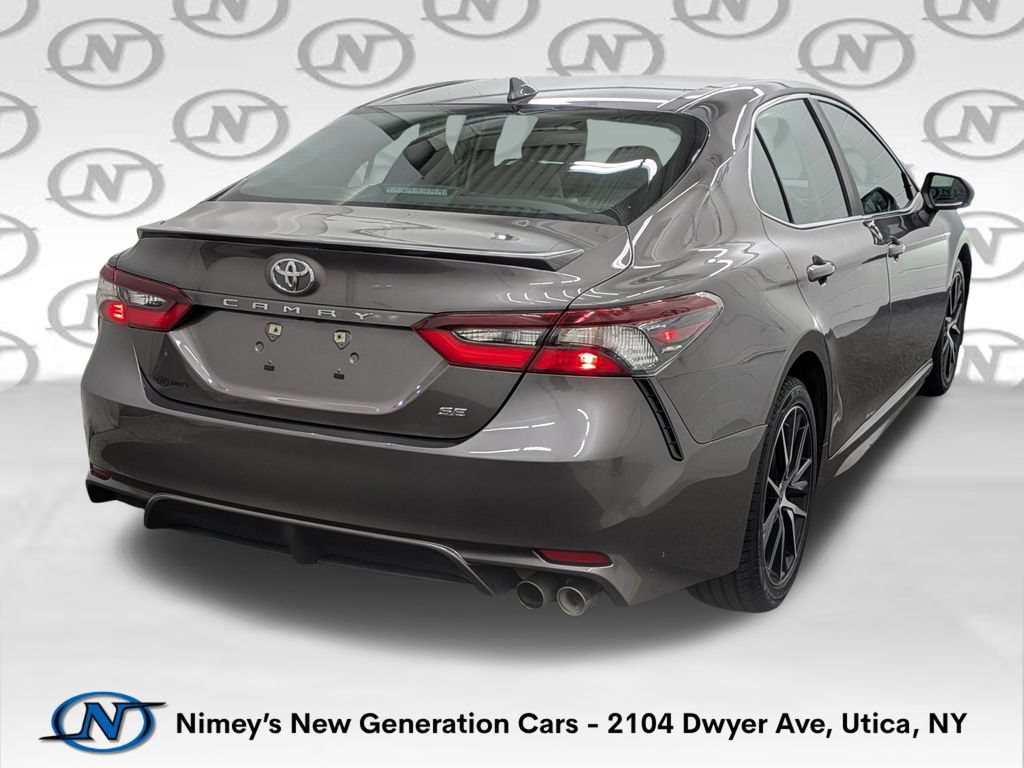 Used 2024 Toyota Camry SE FWD video 2